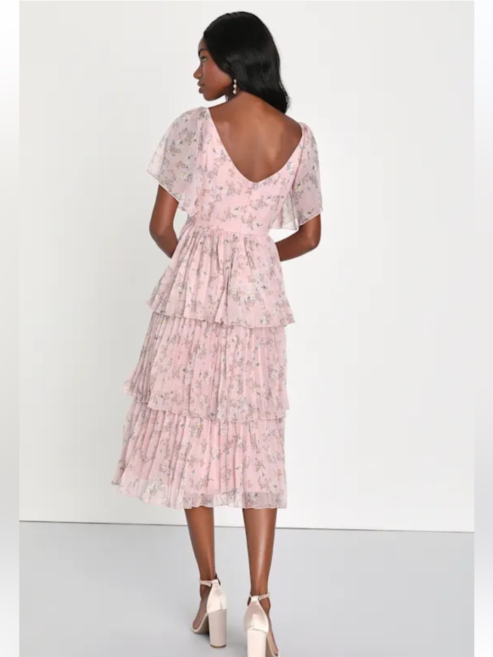Lulu’s Gentle Charm Mauve Floral Print Pleated Tiered Midi Dress - Picture 2 of 9